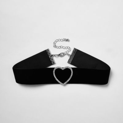 Black diamant&#233; heart choker